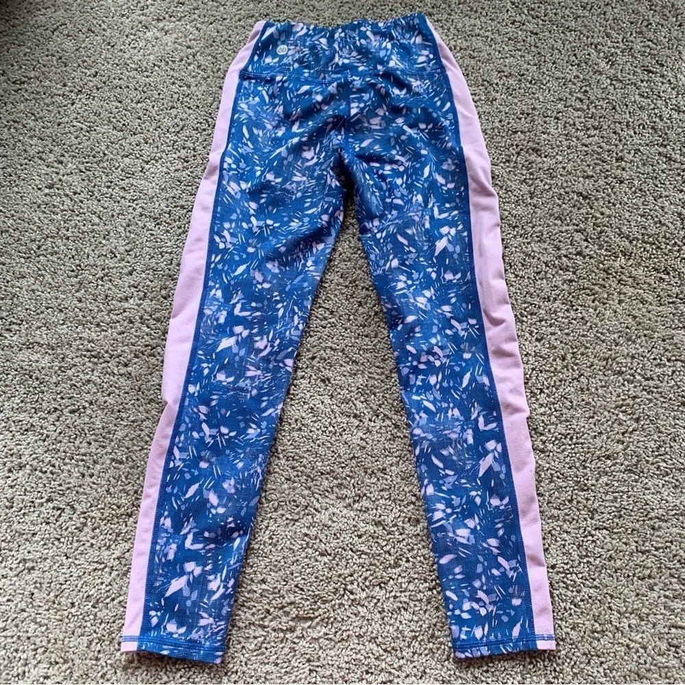 Zella Girls Blue Pink Patterned Leggings Size Small 7-8 - Picture 4 of 5